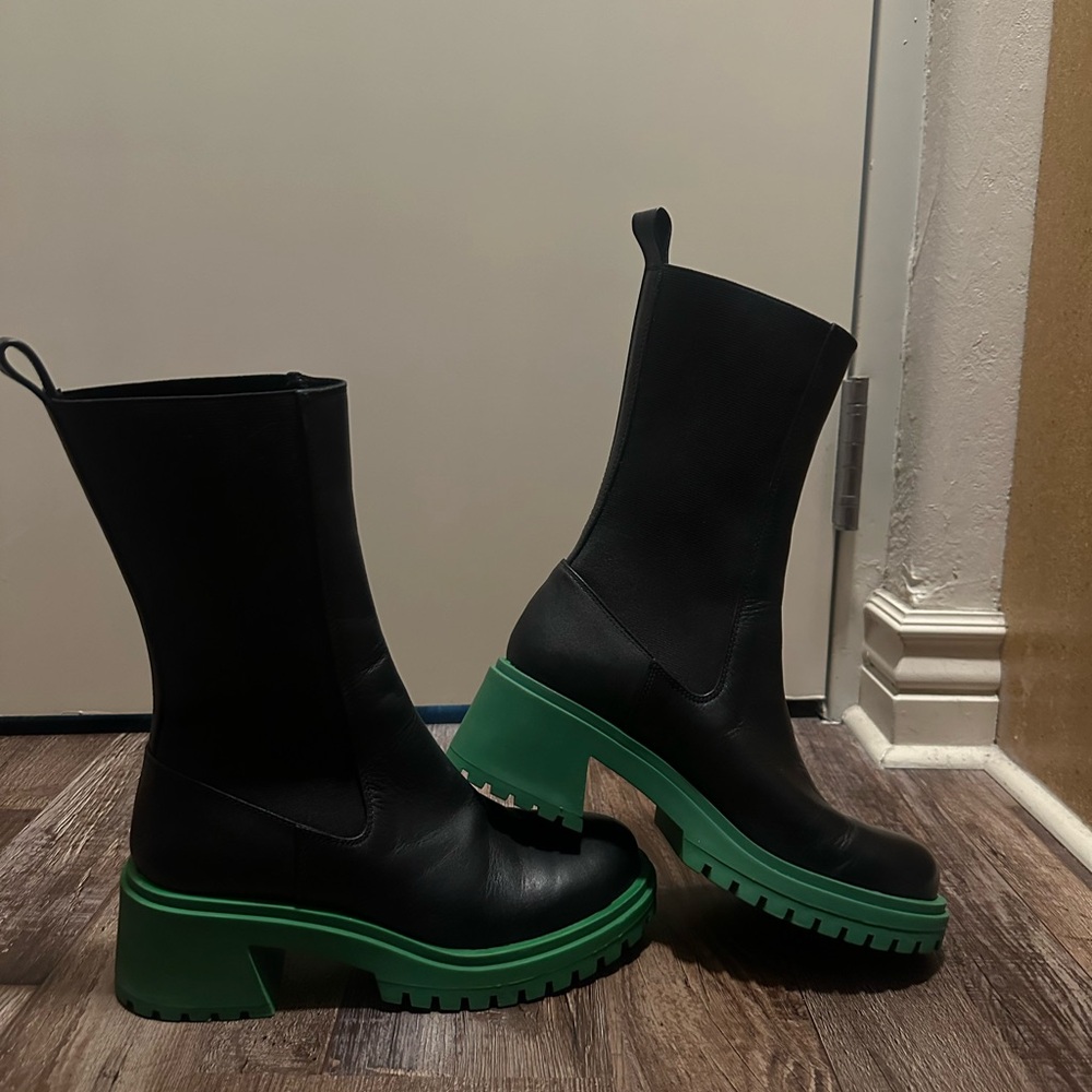 Steve Madden boots